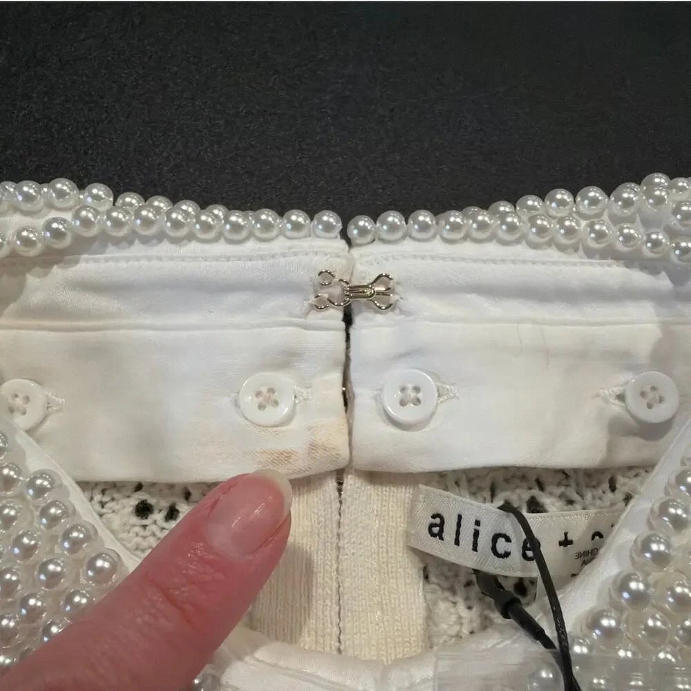 NWT Alice + Olivia Pearl Collar Puff Sleeve Sweater, Small, Cream Cotton Wool - Picture 6 of 9